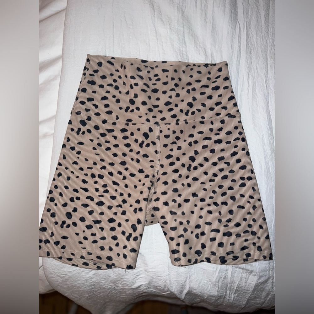 BEACH RIOT Cheetah Biker Shorts - Size Small, lightly worn!